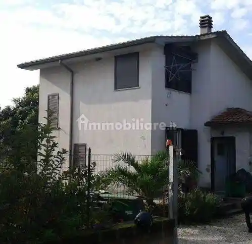 Villa in asta a Corchiano