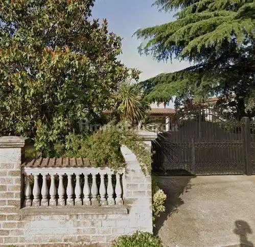 Villa in vendita a Zagarolo