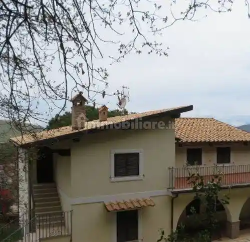 Villa in vendita a Nerola