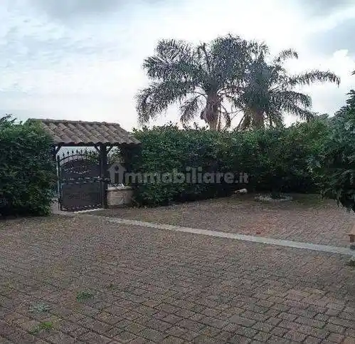 Casa indipendente in vendita a Lanuvio