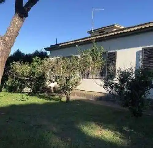 Villa in vendita a Fiumicino