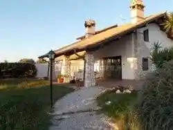 Villa in vendita a Pomezia
