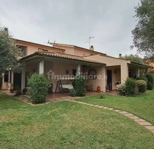 Villa in asta a Tarquinia