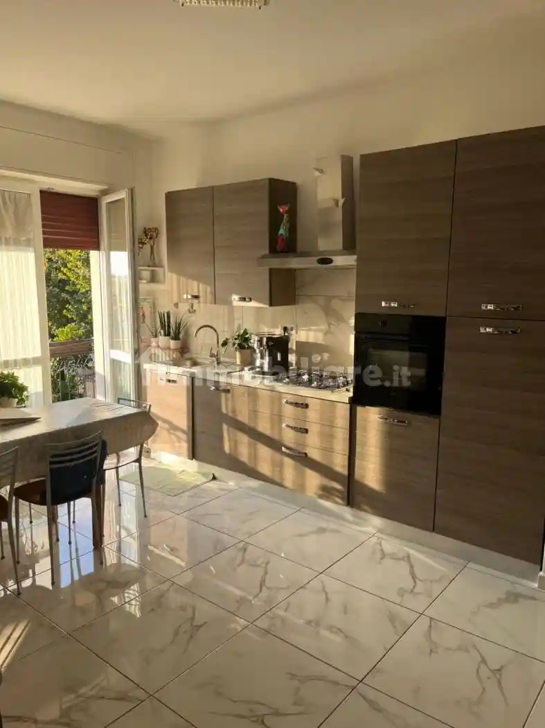 Appartamento in vendita a Monza