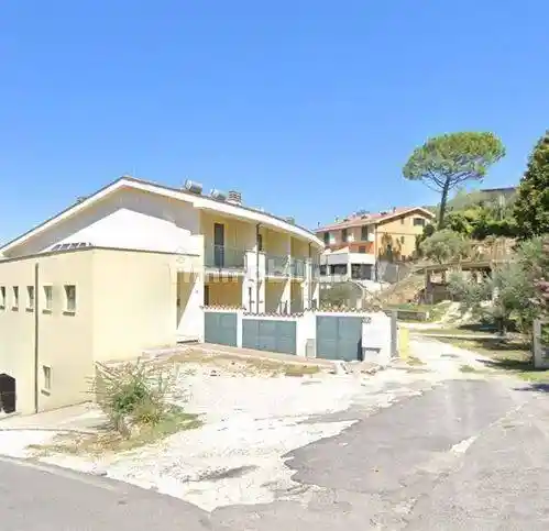 Villetta a schiera in asta a Montelibretti