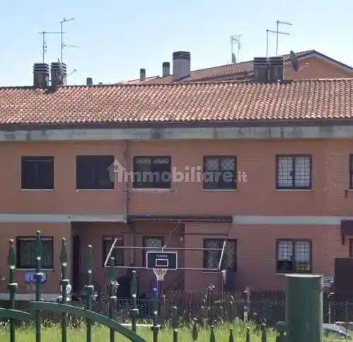 Casa indipendente in vendita a Guidonia Montecelio
