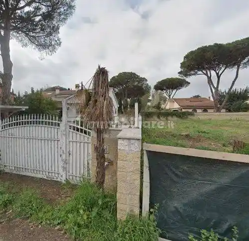 Casa indipendente in vendita a Roma