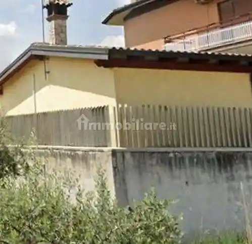 Casa indipendente in vendita a Roma