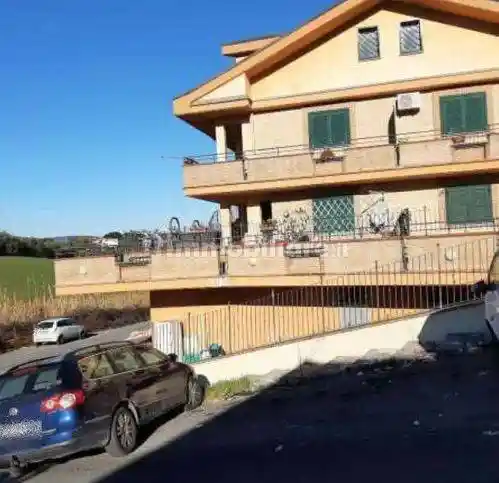 Appartamento in vendita a Guidonia Montecelio