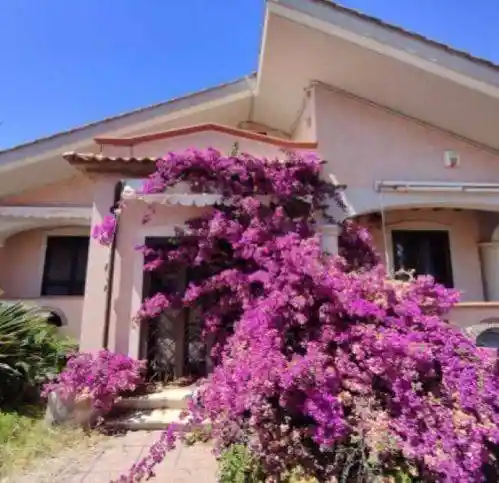 Casa indipendente in vendita a Ardea