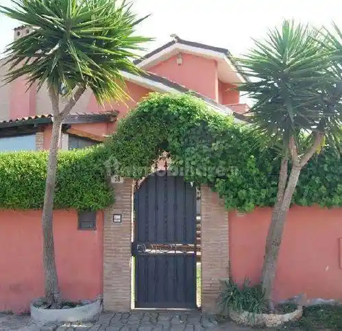 Casa indipendente in vendita a Ardea