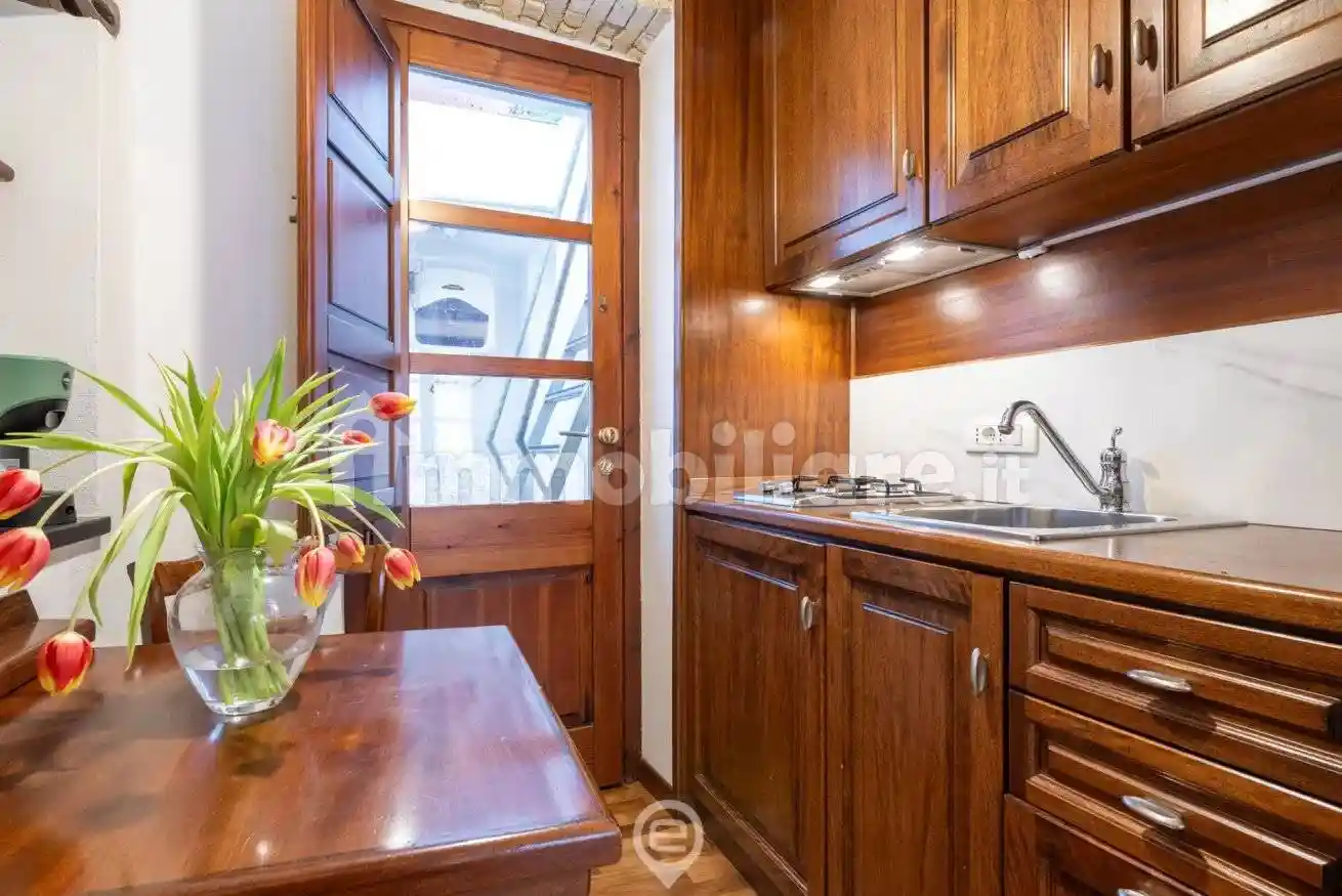 Monolocale via Santa Restituta 82, Ospedale, Cagliari - foto 3