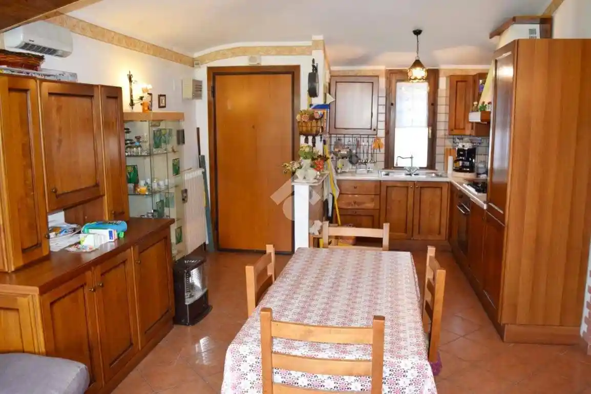 Trilocale via Di Colle San Giacomo, Colle San Giacomo, Tagliacozzo - foto 4