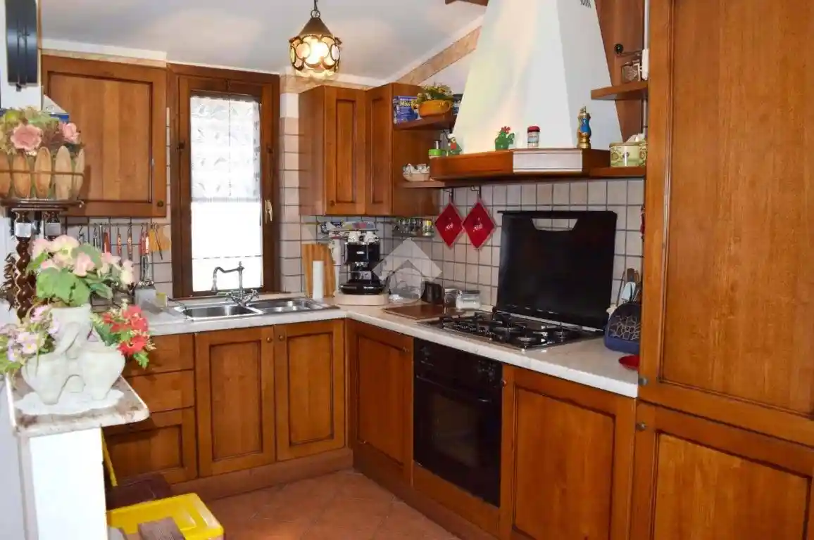 Trilocale via Di Colle San Giacomo, Colle San Giacomo, Tagliacozzo - foto 5