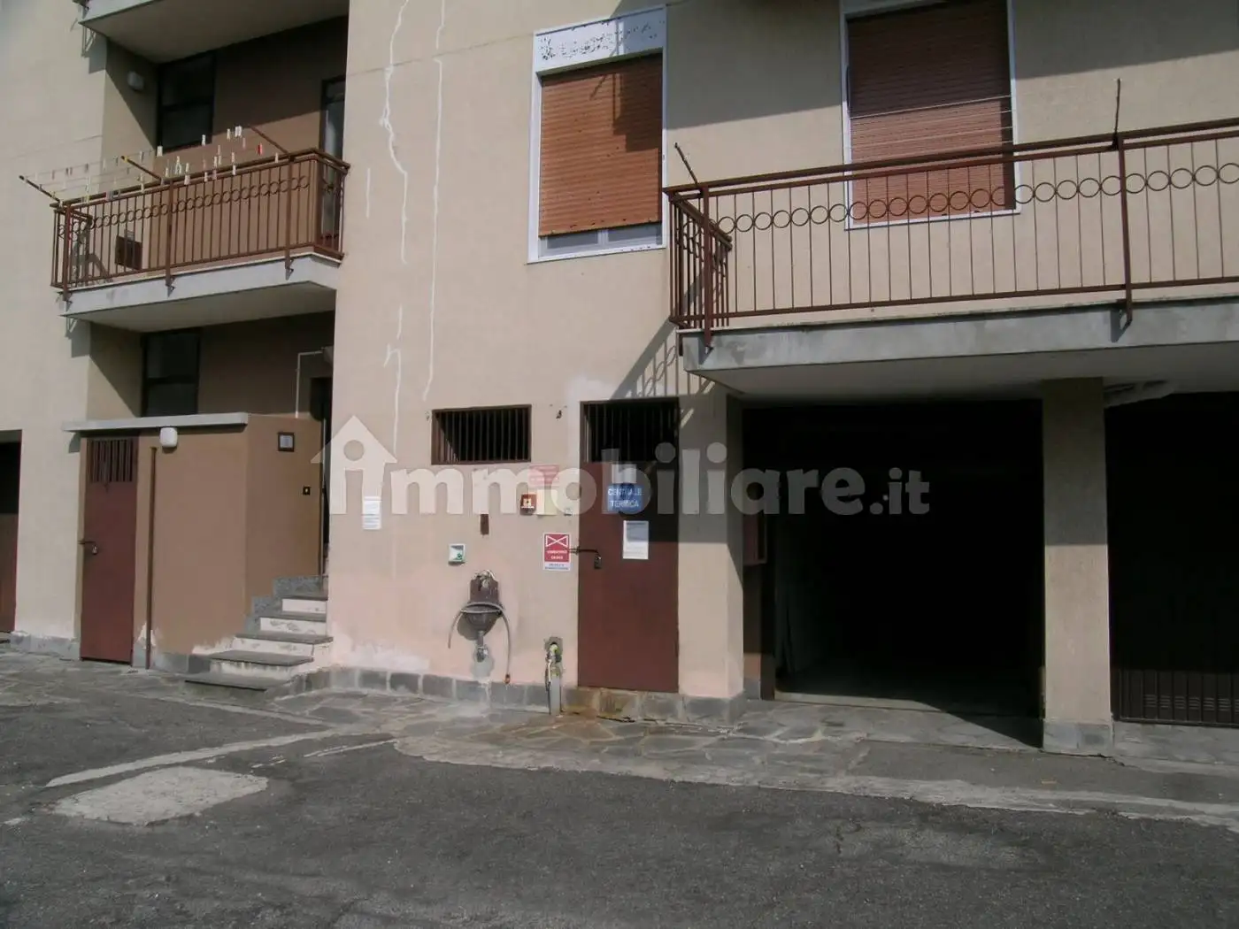 Trilocale via della Libertà 22, Centro, Bellinzago Novarese - foto 4