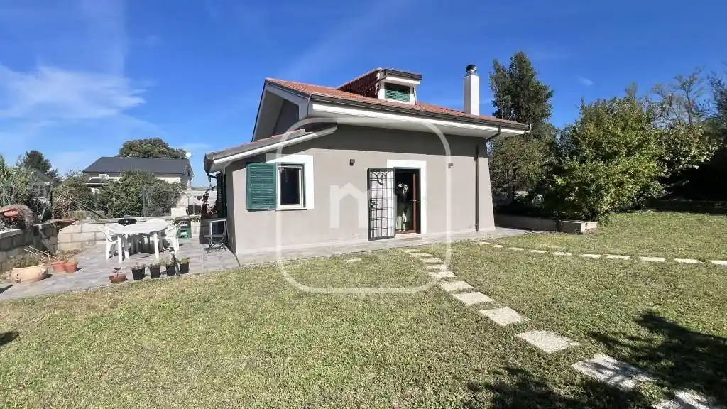 Villa in vendita a Zagarolo