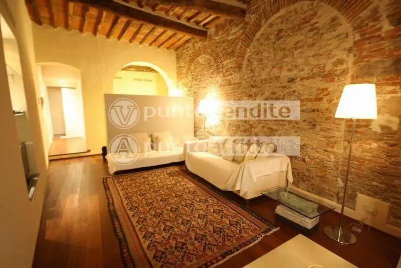 Appartamento in affitto a Lucca