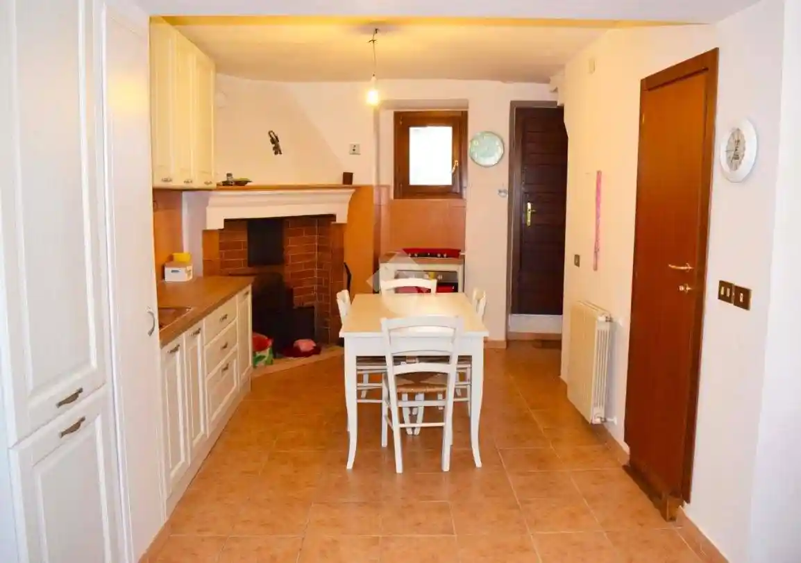 Terratetto unifamiliare via Valeria 81, Centro, Tagliacozzo - foto 2