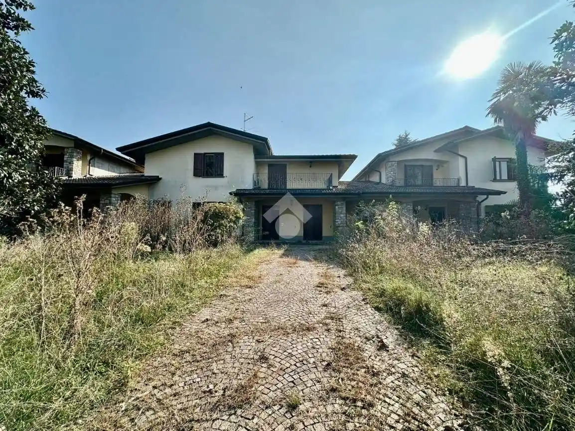 Villa in vendita a Ghisalba