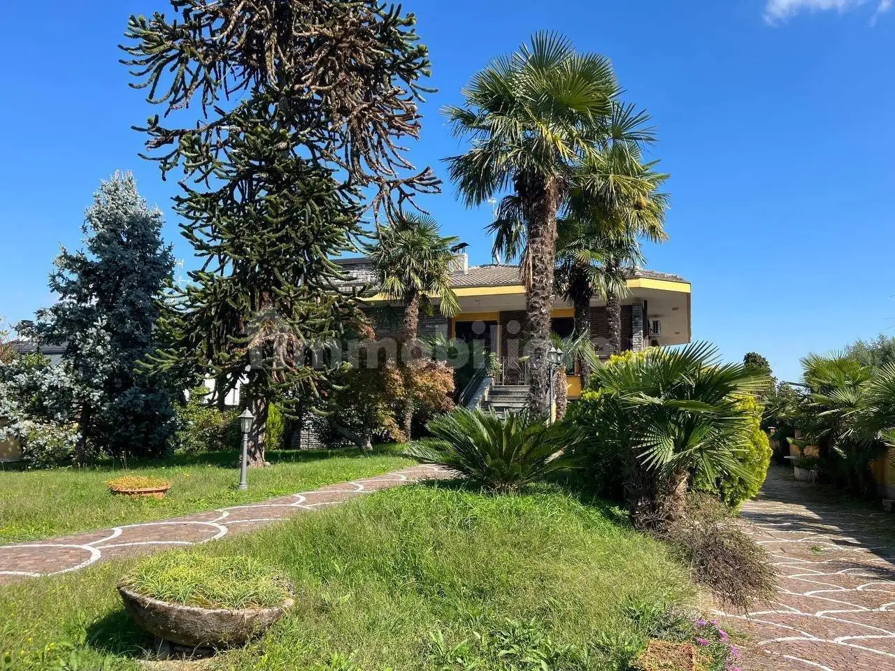 Villa in vendita a Garbagna Novarese