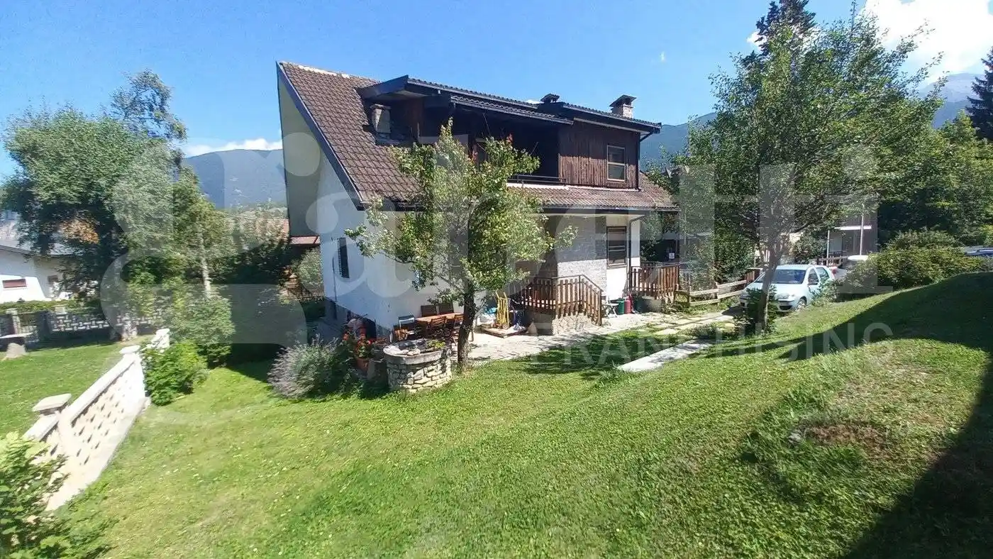 Casa indipendente in vendita a Oulx