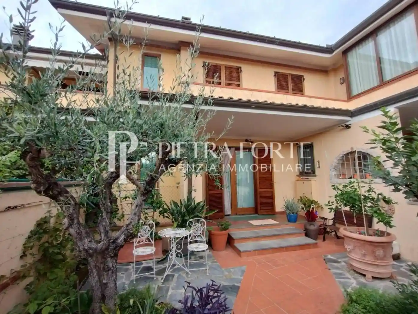 Villa in vendita a Pietrasanta
