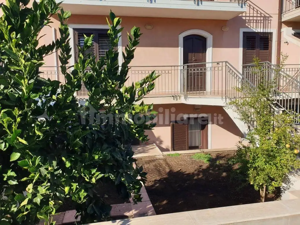 Villetta a schiera in vendita a Catania