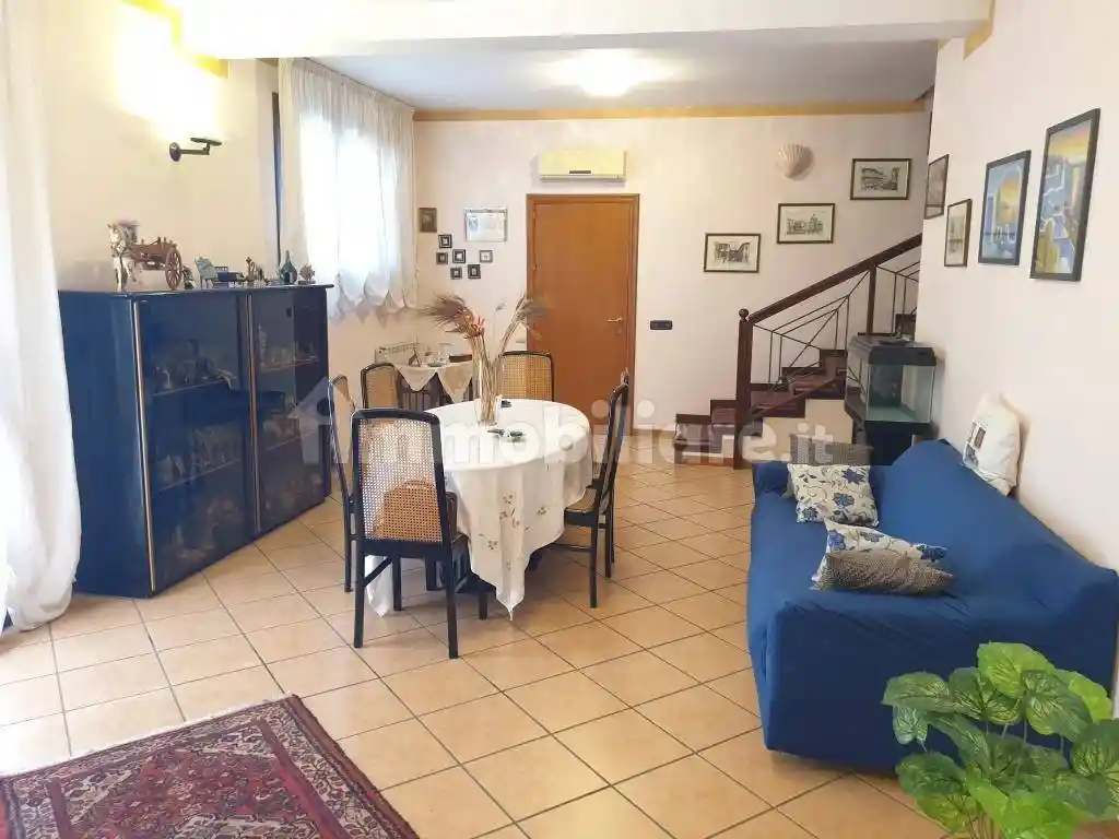 Villa a schiera via Vittorio Emanuele da Bormida, Nuovalucello - Leonardo Da Vinci, Catania - foto 4