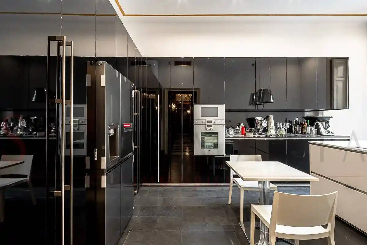 Appartamento via Giuseppe Mazzini, Duomo, Milano - foto 4