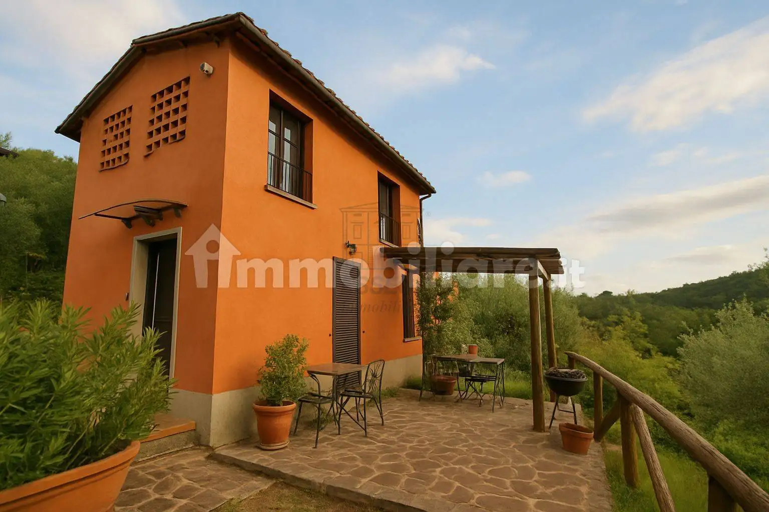 Rustico - Casale in vendita a Pescia