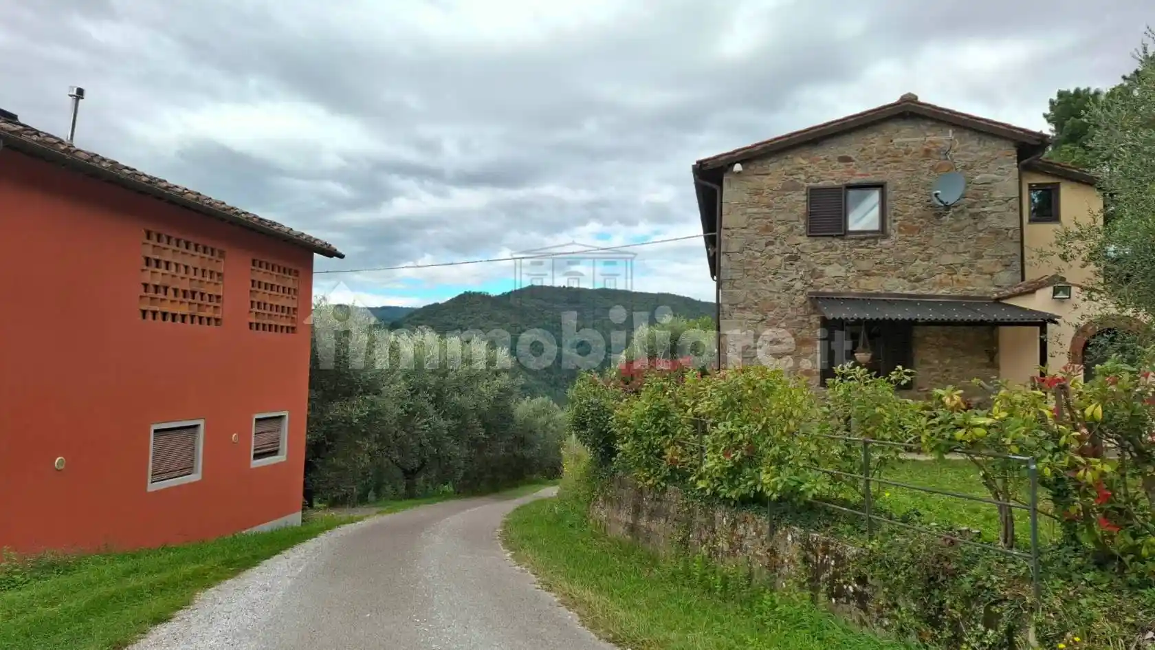 Casale via Casa Nuova, Castelli, Pescia Nord, Pescia - foto 4