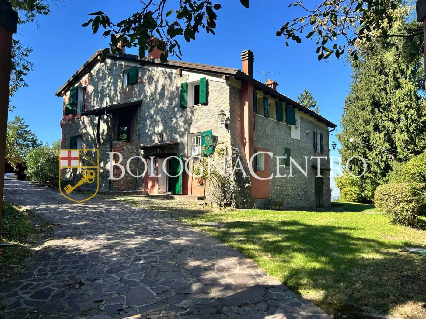 Villa in vendita a Pianoro