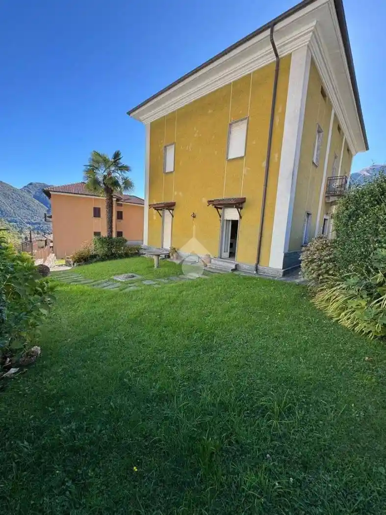 Villa in vendita a Centro Valle Intelvi