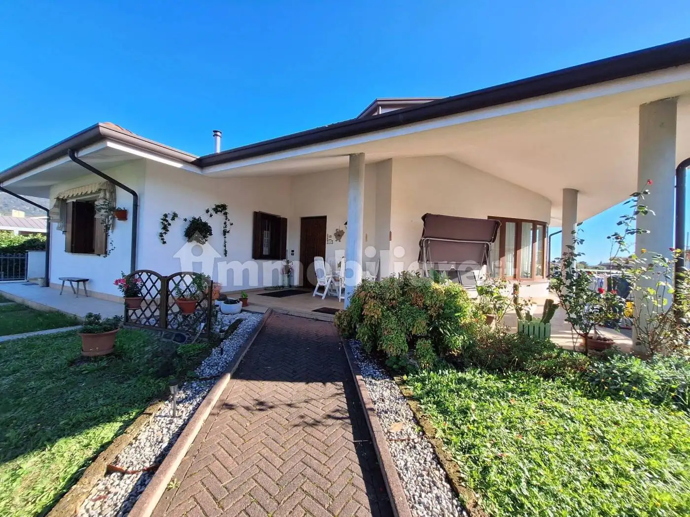 Villa in vendita a Maniago