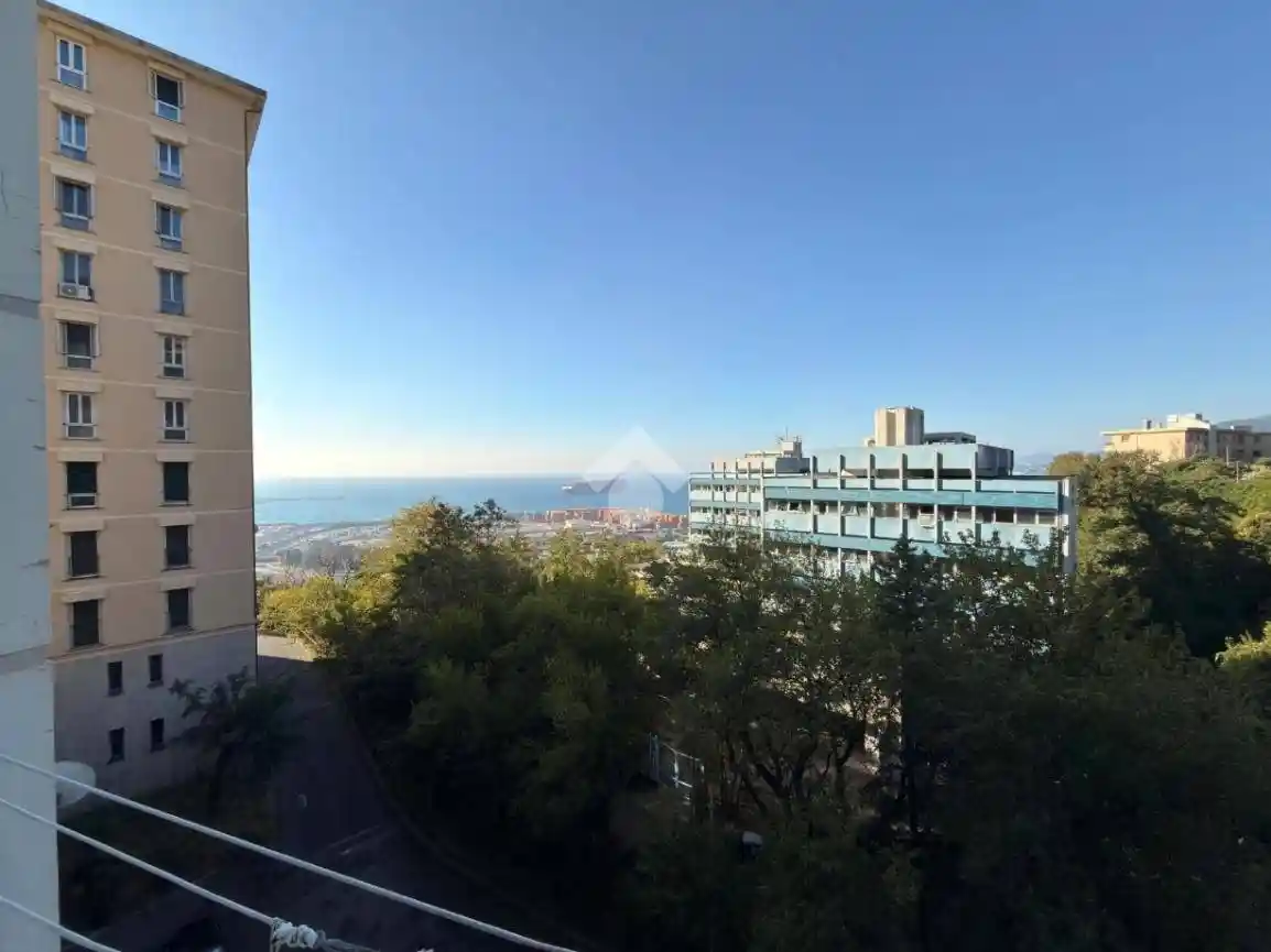 Appartamento in vendita a Genova