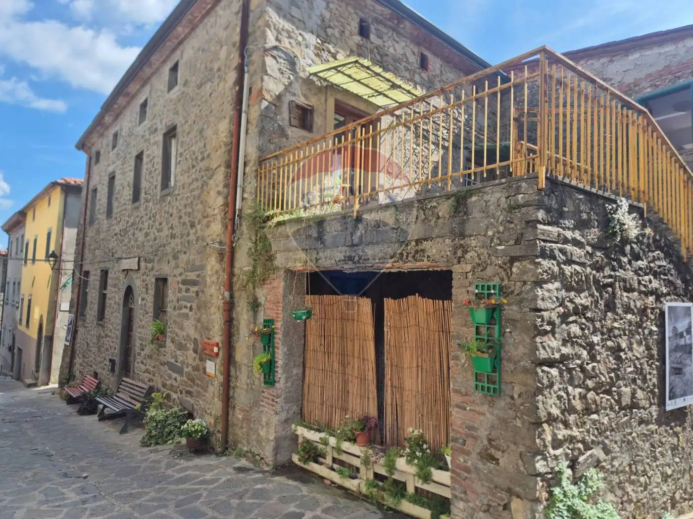 Casa indipendente in vendita a Villa Basilica