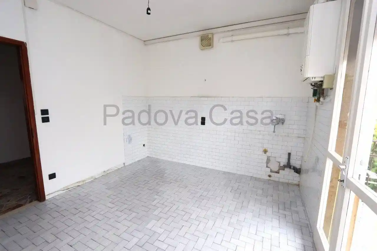 Quadrilocale buono stato, secondo piano, Pontevigodarzere - Isola di Torre, Padova - foto 3