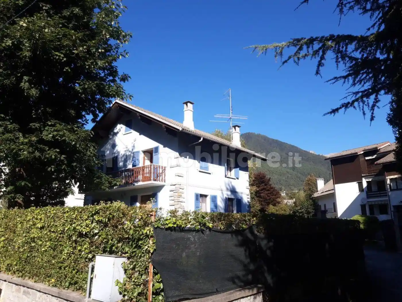 Villa bifamiliare via Guglielmo Marconi 3, Centro, Santa Maria Maggiore - foto 4