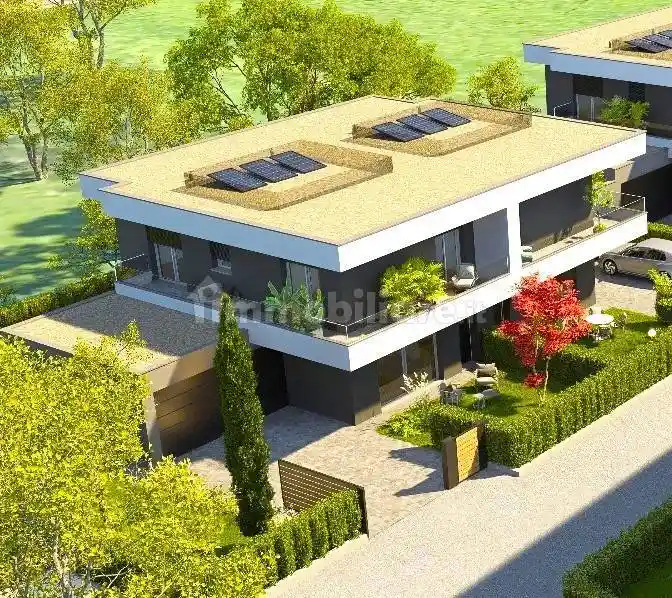 Villa in vendita a Cadorago