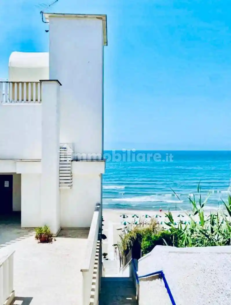Bilocale via delle Tamerici 49, Lido di Cincinnato - Sirene, Anzio - foto 2