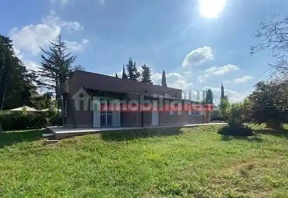 Villa in vendita a Livorno