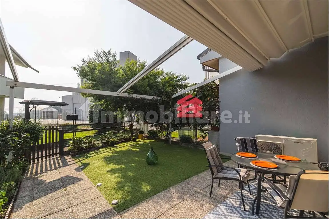 Villetta a schiera in vendita a Carpignano Sesia