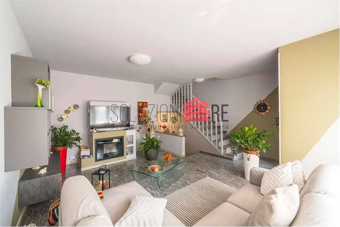 Villa a schiera cairoli, 37, Carpignano Sesia - foto 3