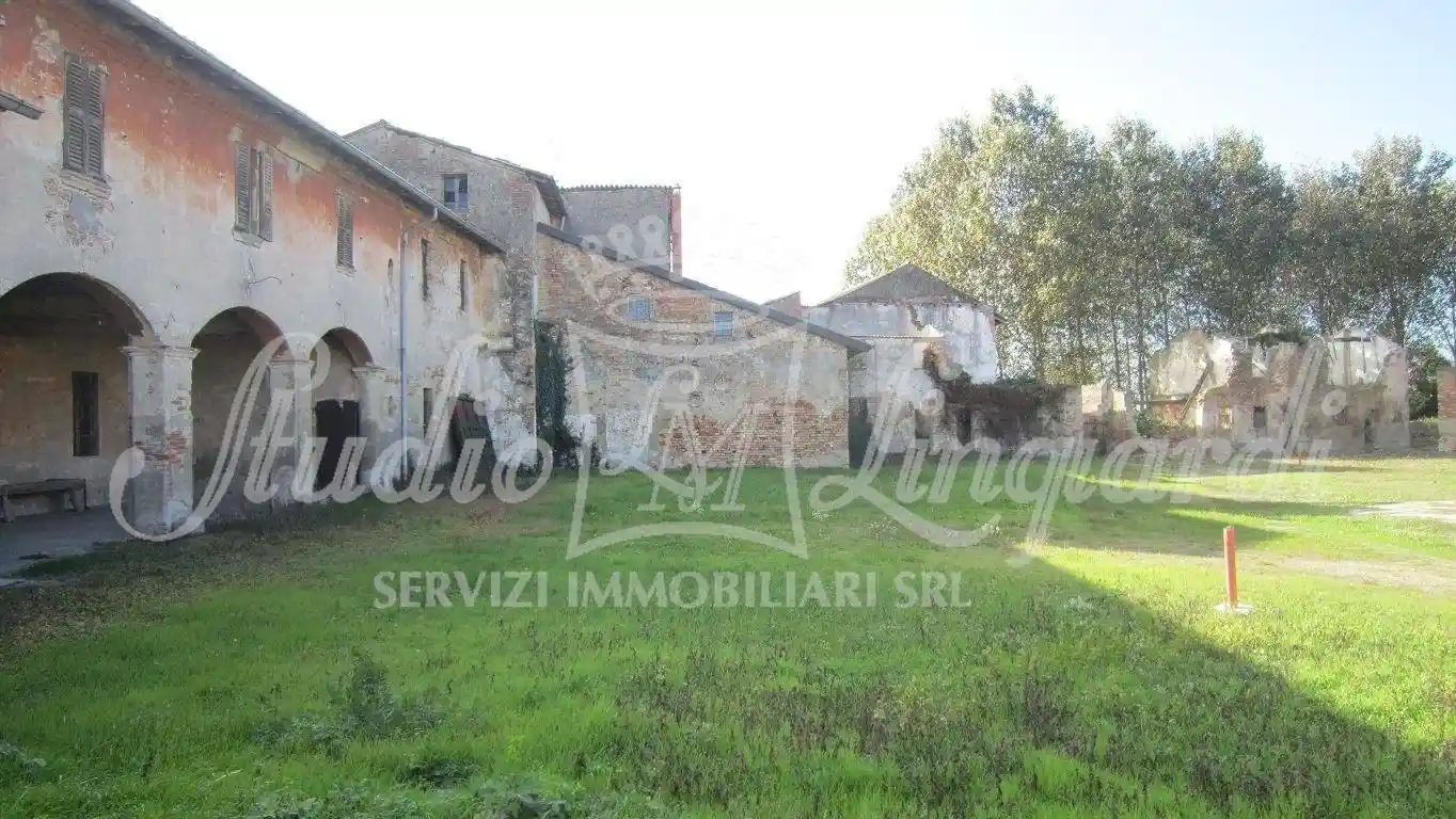 Rustico - Casale in vendita a Lodi