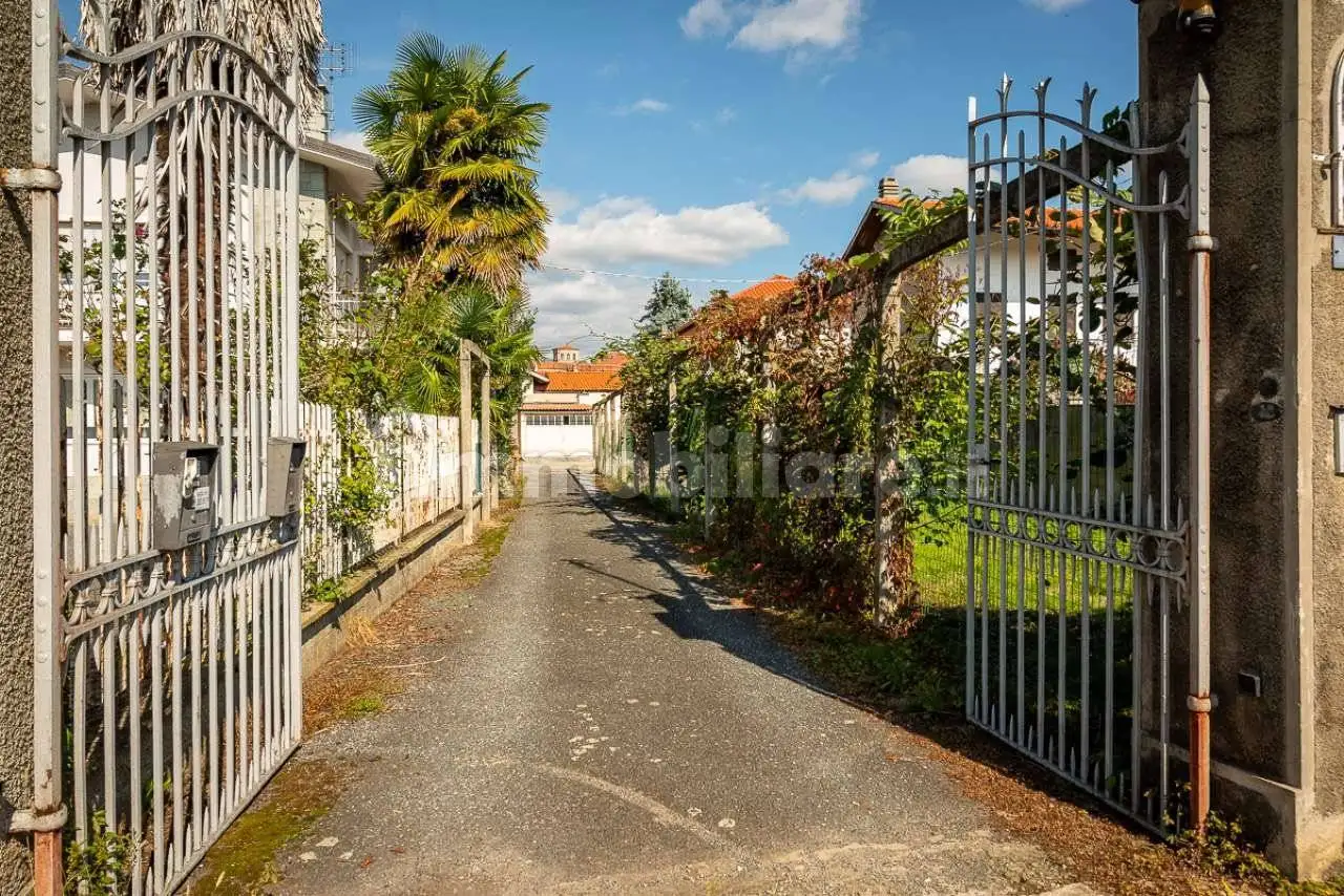 Casa indipendente in vendita a Ozegna
