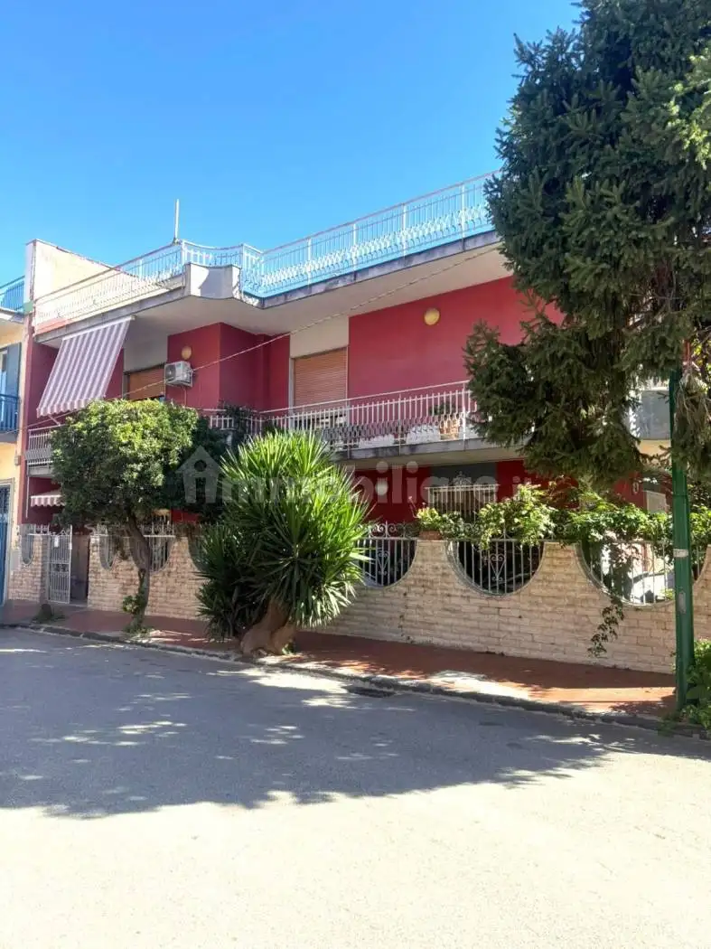 Villa in vendita a Casoria