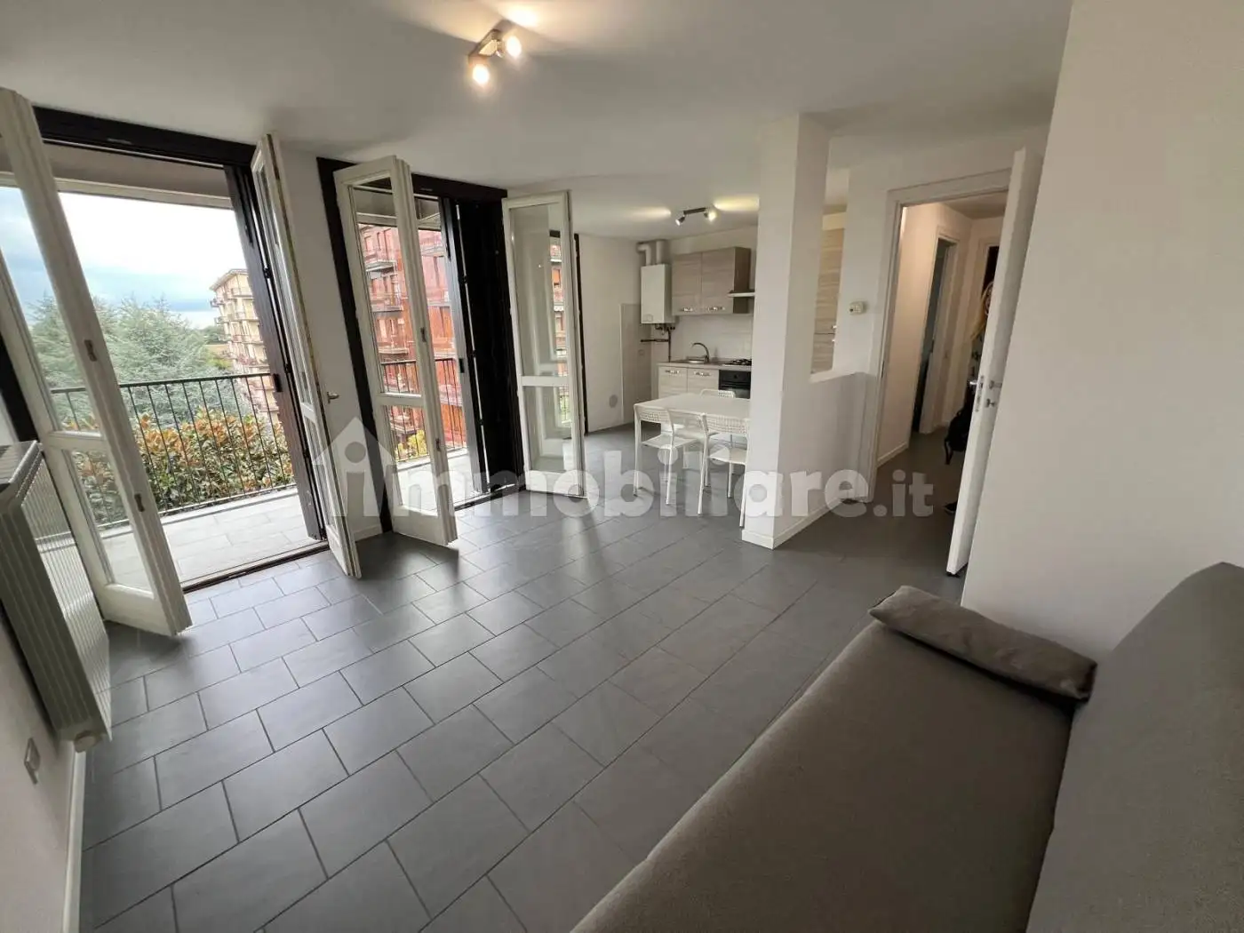 Bilocale via Francesco Valcamonica 44, Semicentro, Vimercate - foto 2