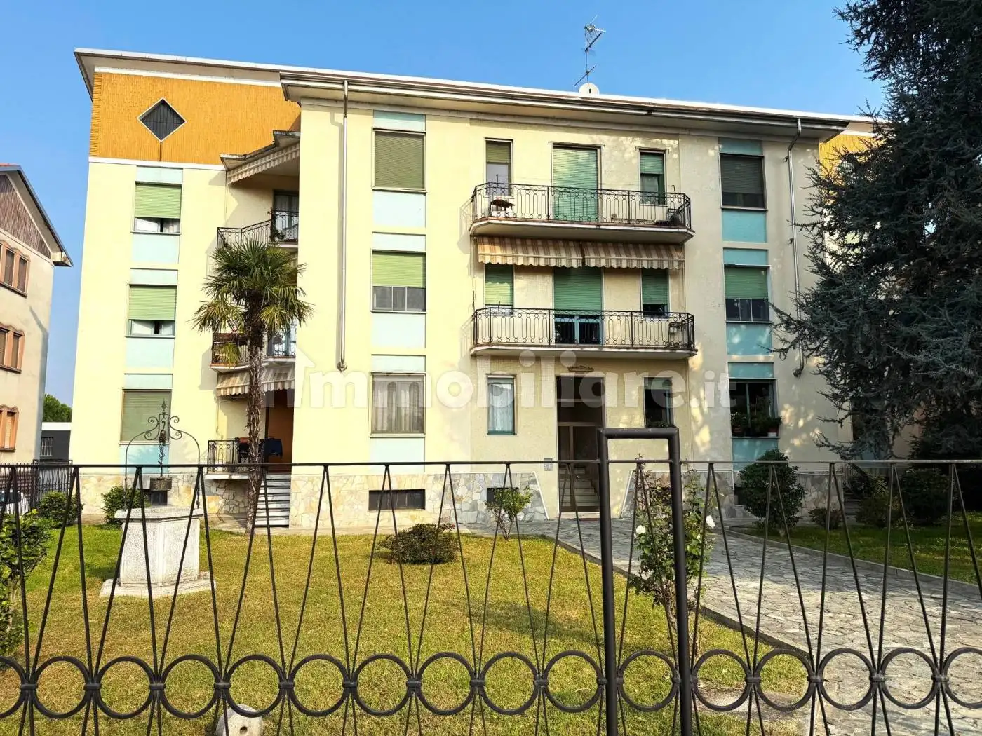 Appartamento in vendita a Novara