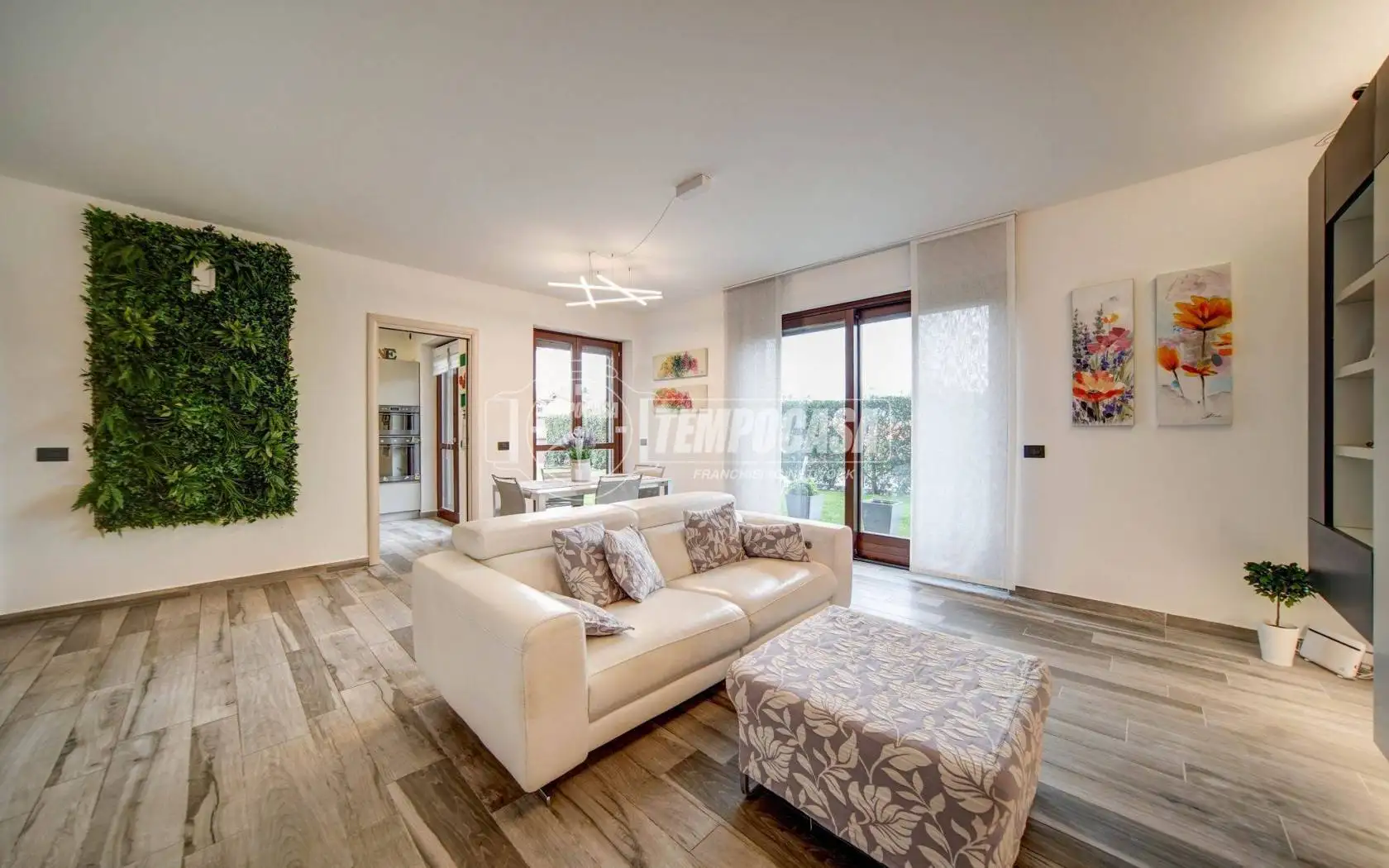 Quadrilocale via Alessandro Manzoni 23, Buguggiate - foto 2