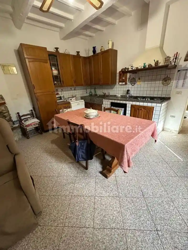 Casa indipendente in vendita a Campiglia Marittima